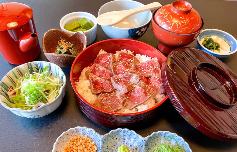 飛騨牛ひつまぶし